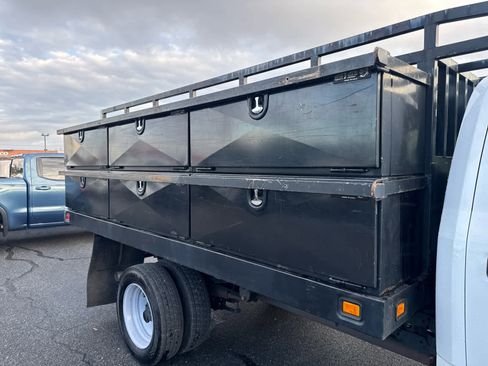 Used 2019 Ford F550 4x4 Crew Cab Super Duty w/ Power Equipment Group image 32