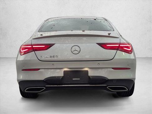 Used 2022 Mercedes-Benz CLA 250 image 3