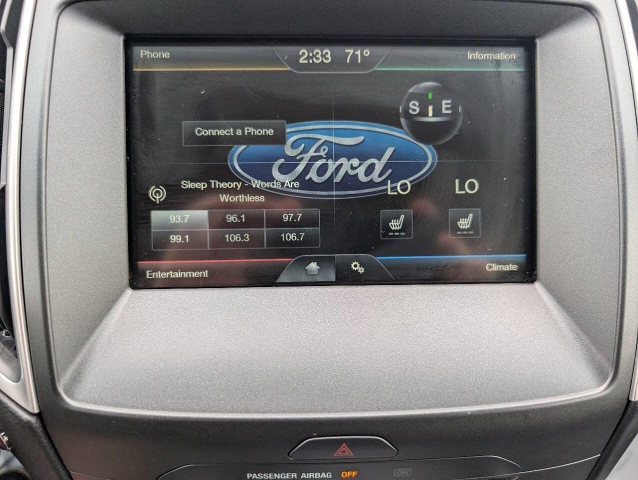 Used 2015 Ford Edge SEL w/ Equipment Group 201A AWD/4WD image 17