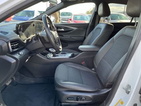 Used 2024 Buick Envista Preferred w/ Convenience I Package image 15