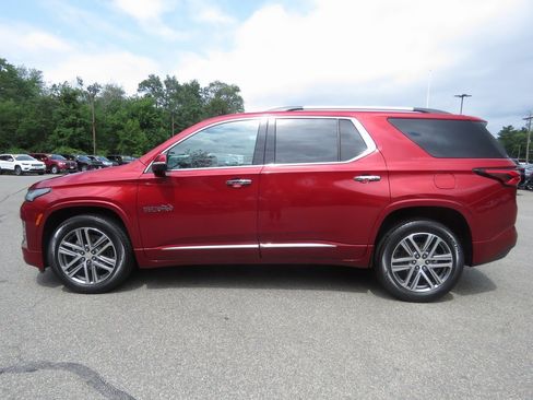 Used 2022 Chevrolet Traverse High Country image 9