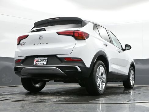 Used 2025 Buick Encore GX Preferred AWD/4WD image 38
