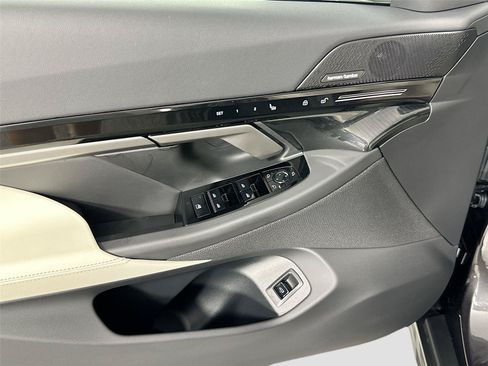 Certified 2026 BMW 530i w/ Premium Package RWD image 17