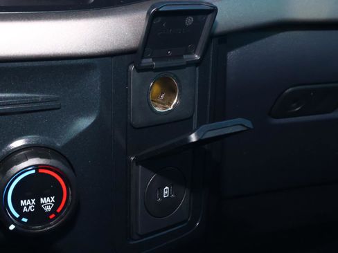 Used 2024 Ford F150 XL image 22