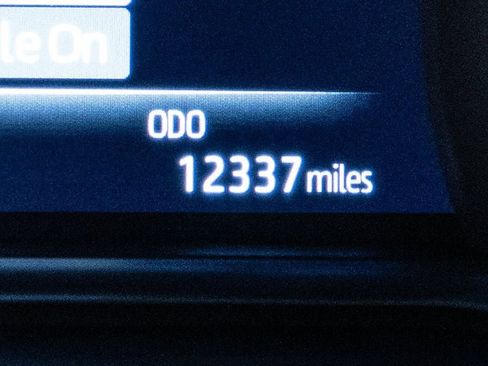Certified 2024 Toyota Venza LE AWD/4WD image 17