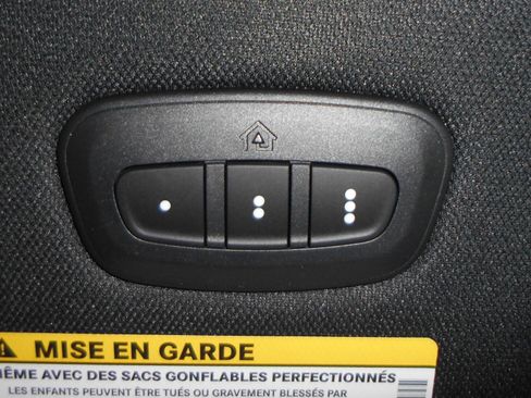 New 2026 Chrysler Pacifica Select FWD image 24