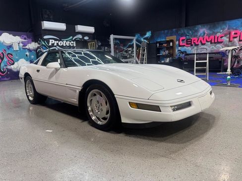 Used 1996 Chevrolet Corvette Coupe RWD image 7