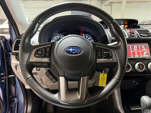 Used 2017 Subaru Forester 2.5i Limited AWD/4WD image 13