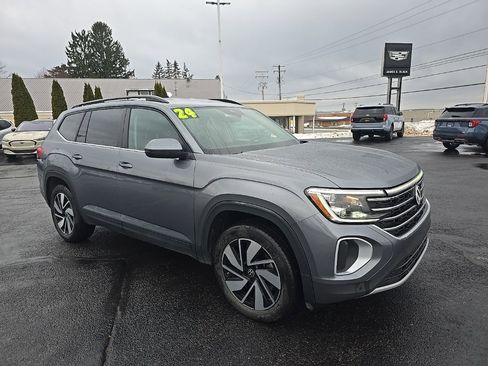 Used 2024 Volkswagen Atlas SE image 5