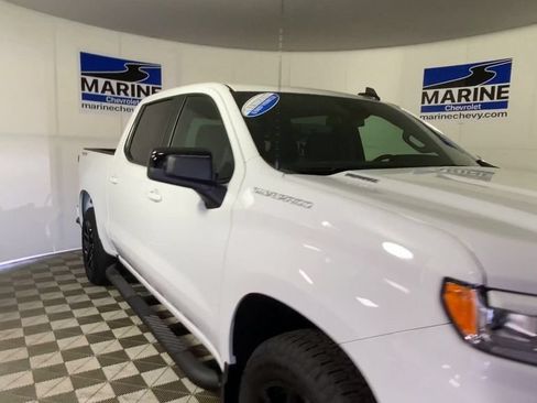 Used 2026 Chevrolet Silverado 1500 RST w/ RST Select Package AWD/4WD image 4