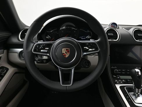 Used 2025 Porsche 718 Cayman image 11