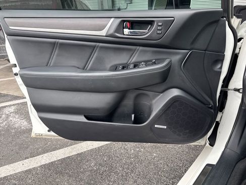 Used 2019 Subaru Legacy 3.6R Limited image 9