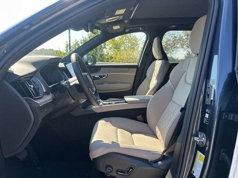 New 2026 Volvo XC90 B6 Plus w/ Protection Package Premier image 13