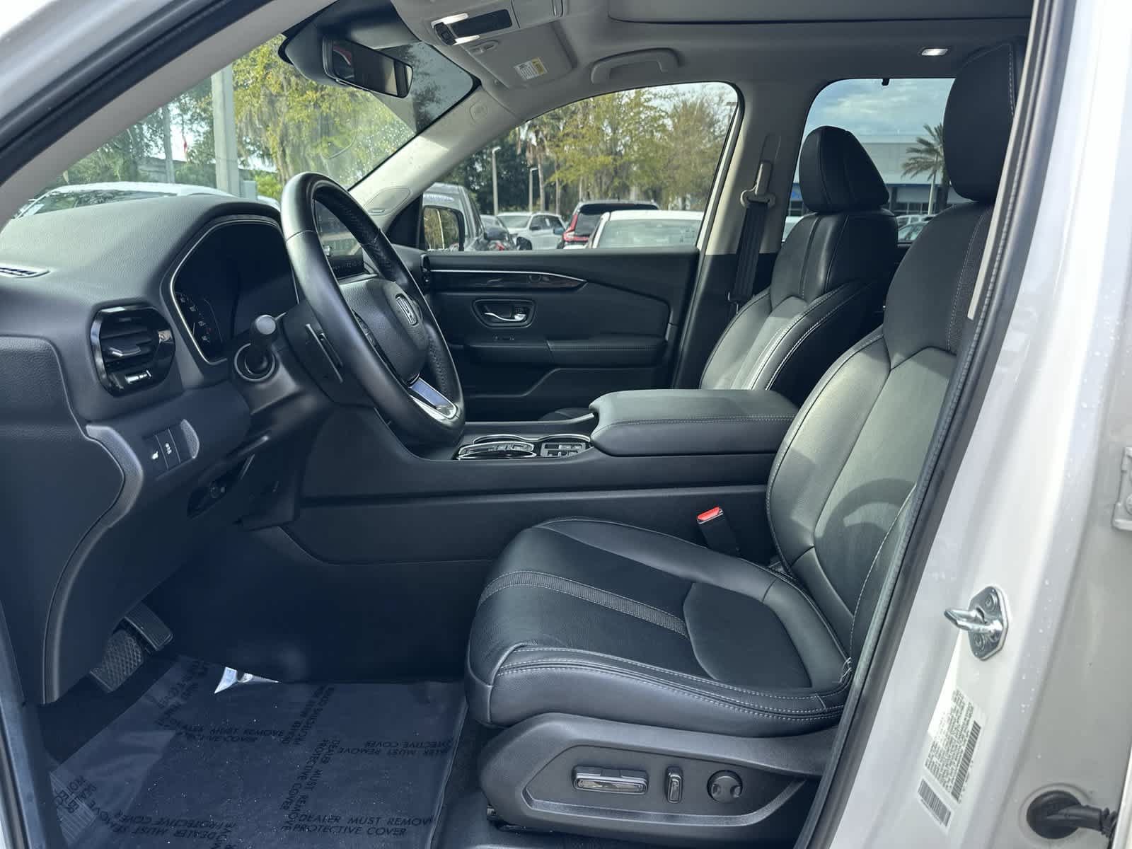 Used 2024 Honda Pilot Touring image 13