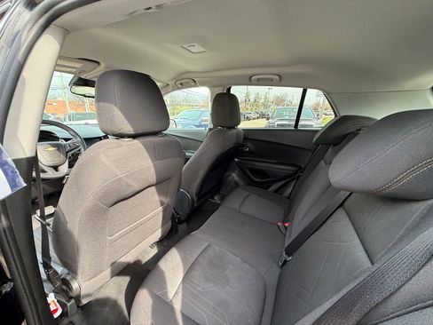 Used 2017 Chevrolet Trax LT image 24