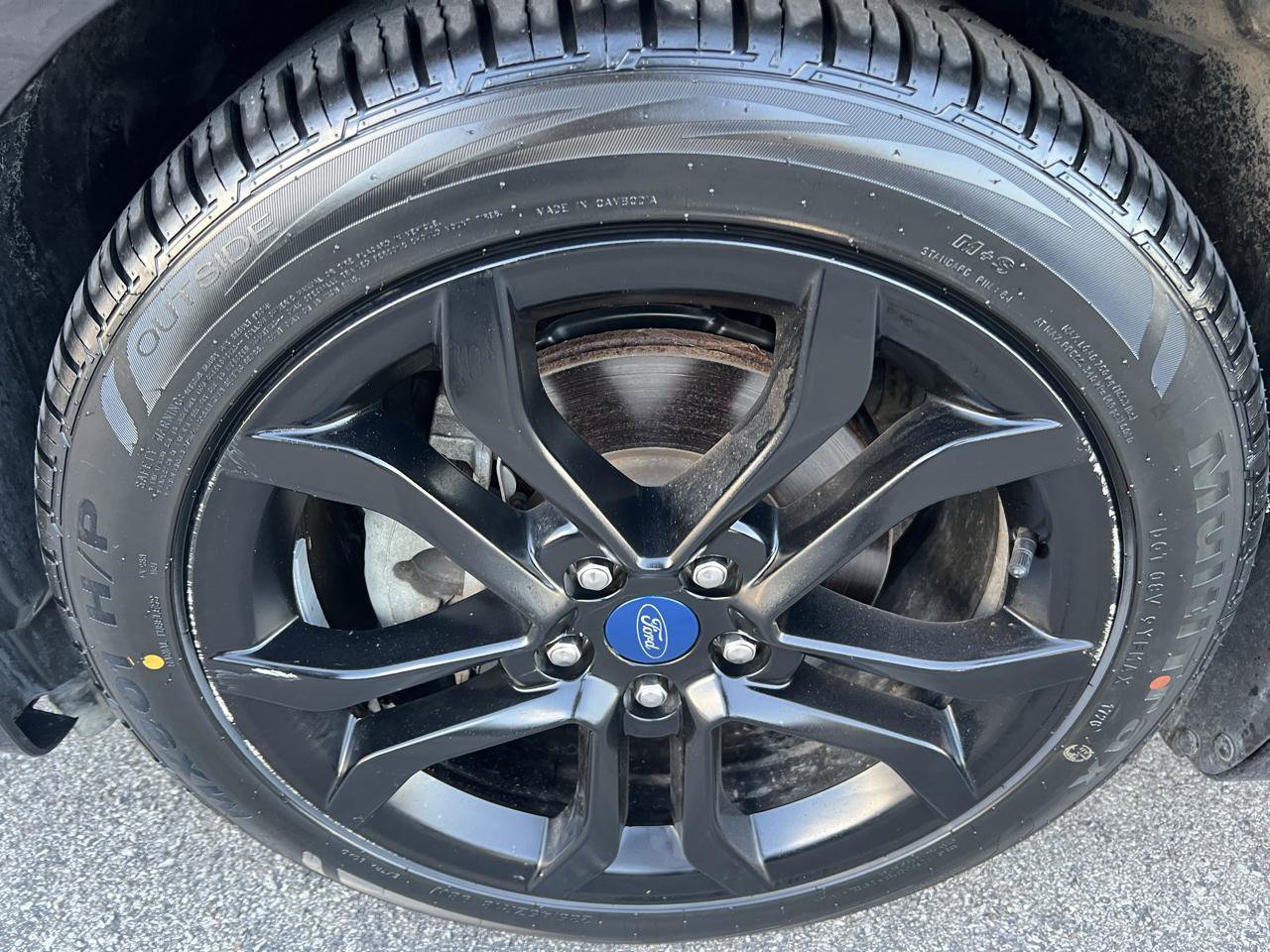 Used 2020 Ford Fusion SE w/ Equipment Group 151A FWD image 2