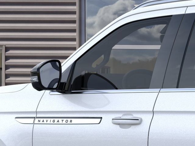 New 2026 Lincoln Navigator Premiere AWD/4WD image 20
