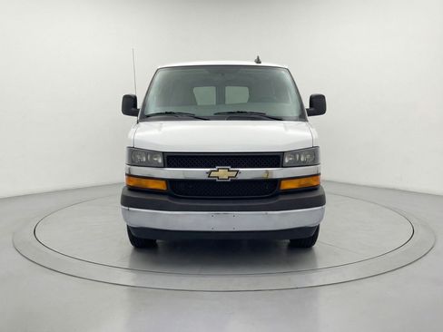 Used 2025 Chevrolet Express 3500 LT w/ LT Preferred Equipment Group image 2