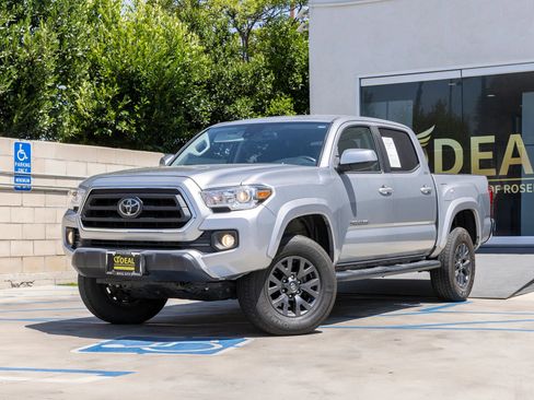 Used 2021 Toyota Tacoma SR5 AWD/4WD image 6