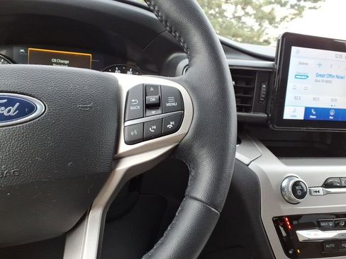 Used 2023 Ford Explorer XLT w/ Equipment Group 202A image 18