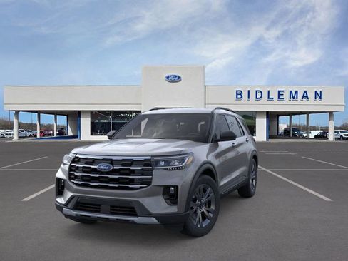 New 2026 Ford Explorer Active image 2