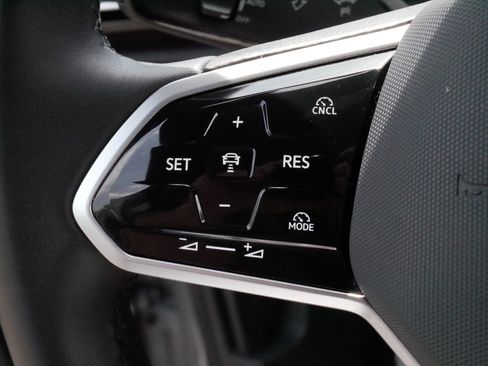 Certified 2024 Volkswagen ID.4 Pro AWD/4WD image 25