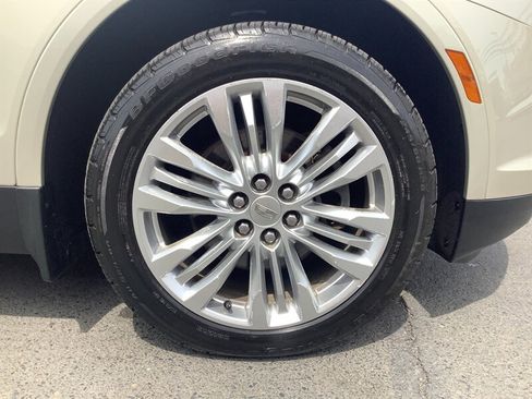 Used 2017 Cadillac XT5 Premium Luxury AWD/4WD image 27