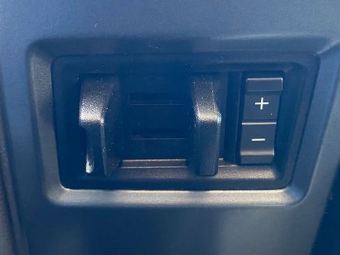 Used 2022 Ford F350 XLT w/ XLT Premium Package image 27