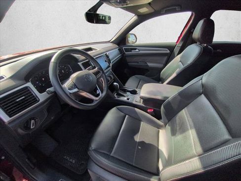 Used 2022 Volkswagen Atlas Cross Sport SE FWD image 9