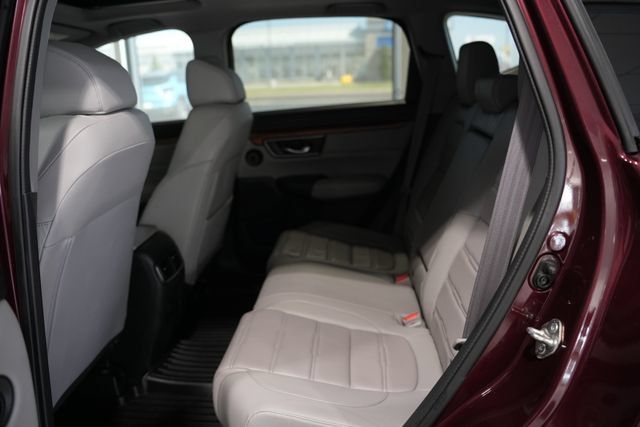 Used 2018 Honda CR-V Touring image 16