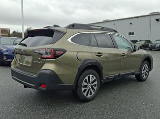 Certified 2025 Subaru Outback Premium w/ Popular Package #1A video 4