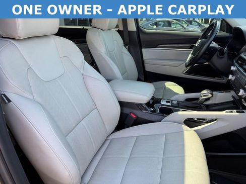 Used 2022 Kia Telluride SX w/ Towing Package FWD image 11