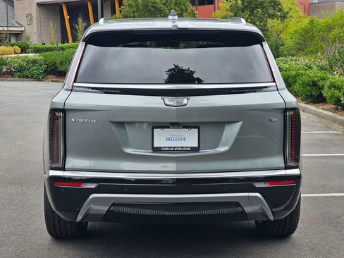 New 2027 Cadillac Vistiq Luxury AWD/4WD image 4