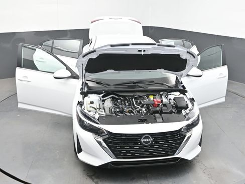 Used 2025 Nissan Sentra SV FWD image 38
