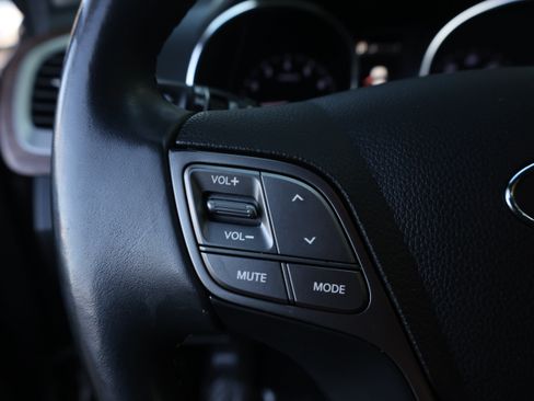 Used 2018 Hyundai Santa Fe Sport FWD image 22