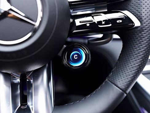 Used 2023 Mercedes-Benz AMG GT 63 w/ Driver Assistance Package image 72