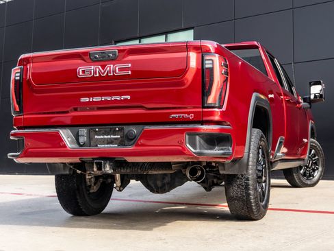Used 2024 GMC Sierra 2500 AT4 w/ AT4 Premium Plus Package AWD/4WD image 8