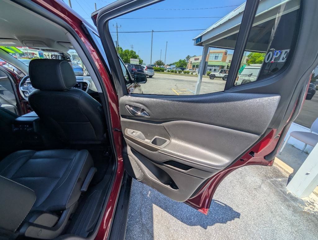 Used 2017 GMC Acadia SLT FWD image 40