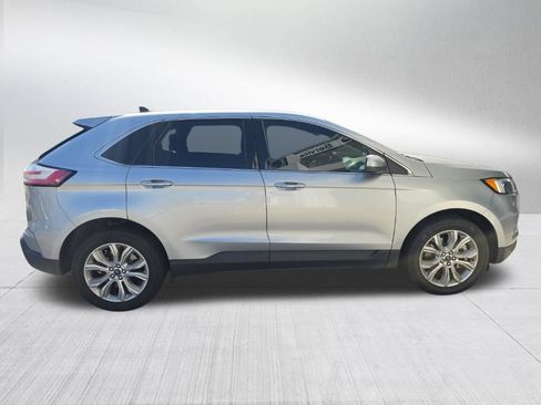 Used 2022 Ford Edge Titanium AWD/4WD image 4