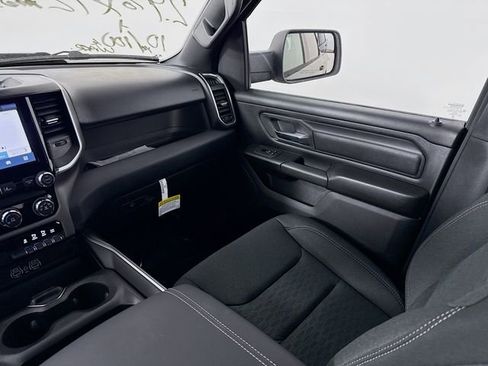 New 2026 RAM 1500 Express AWD/4WD image 21