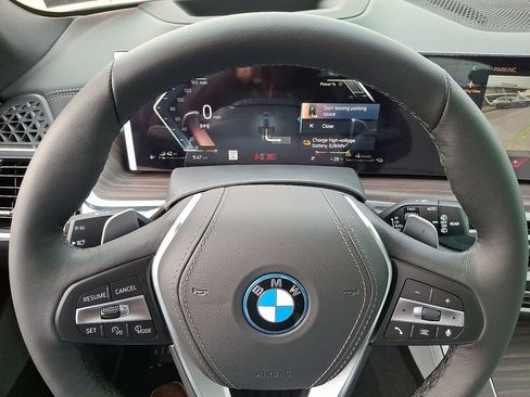 New 2026 BMW X5 xDrive50e w/ Premium Package AWD/4WD image 14
