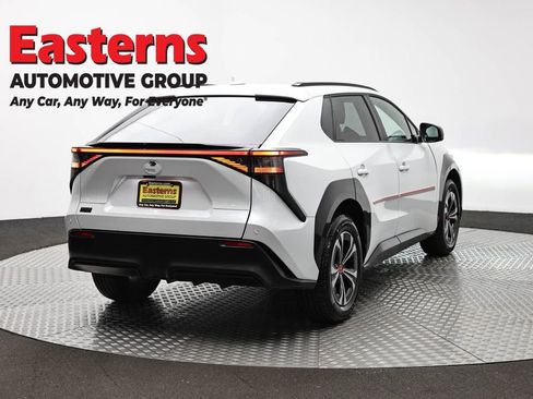 Used 2023 Toyota bZ4X XLE w/ Weather Package image 5