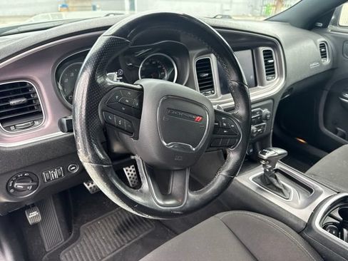 Used 2019 Dodge Charger GT RWD image 10