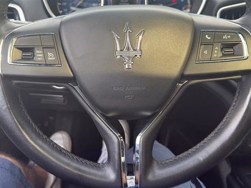 Used 2017 Maserati Ghibli RWD image 27