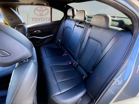 Used 2023 BMW 330i Sedan w/ Convenience Package image 25