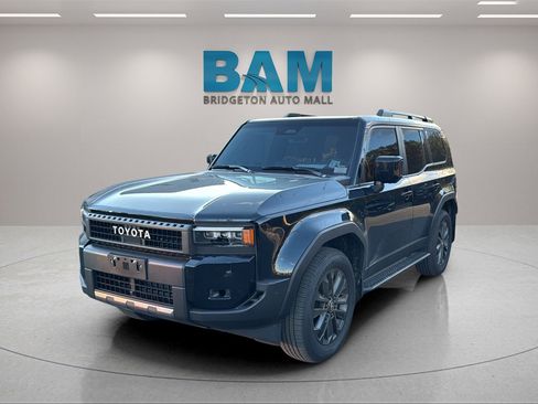 Used 2025 Toyota Land Cruiser image 3