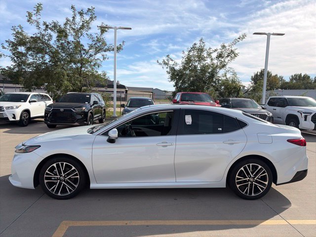 Used 2026 Toyota Camry XLE w/ Premium Package FWD image 4