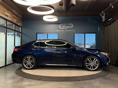 Used 2020 Acura TLX 3.5L Technology Pkg image 2