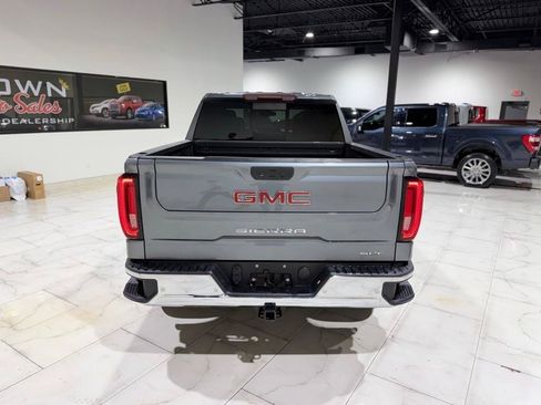 Used 2021 GMC Sierra 1500 SLT RWD image 9