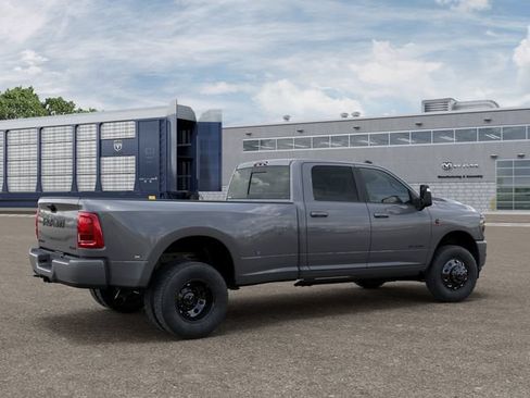 New 2026 RAM 3500 Laramie AWD/4WD image 5